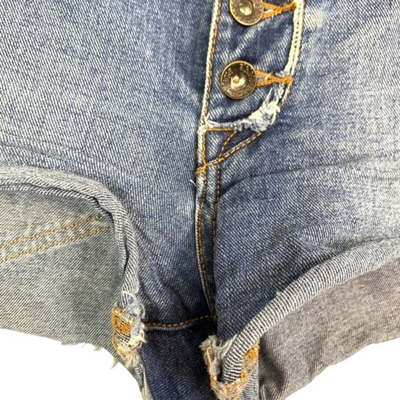 Free People Women's Blue Raw Hem Cut Offs High Rise Button Fly Jean Shorts sz 28 - Picture 5 of 16